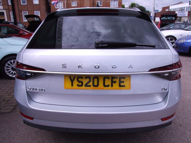 View our SKODA SUPERB