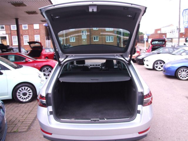 2020 SKODA SUPERB 1.4 TSI iV 13kWh SE L DSG Euro 6 (s/s) 5dr - Photo 5