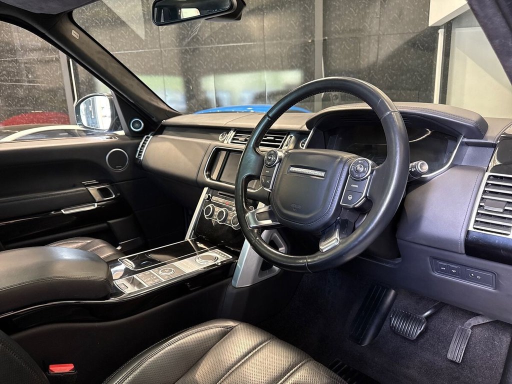 USED 2016 66 LAND ROVER RANGE ROVER 4.4 SD V8 Autobiography SUV 5dr Diesel Auto 4WD Euro 6 (s/s) (339 ps) MASSAGE SEAT|MERIDIAN SURROUND