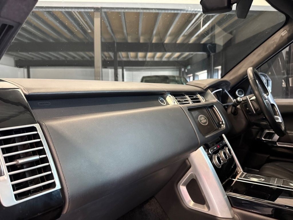 USED 2016 66 LAND ROVER RANGE ROVER 4.4 SD V8 Autobiography SUV 5dr Diesel Auto 4WD Euro 6 (s/s) (339 ps) MASSAGE SEAT|MERIDIAN SURROUND