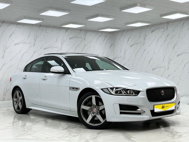 2016 Jaguar Xe 2L R-Sport 4dr - Photo 6