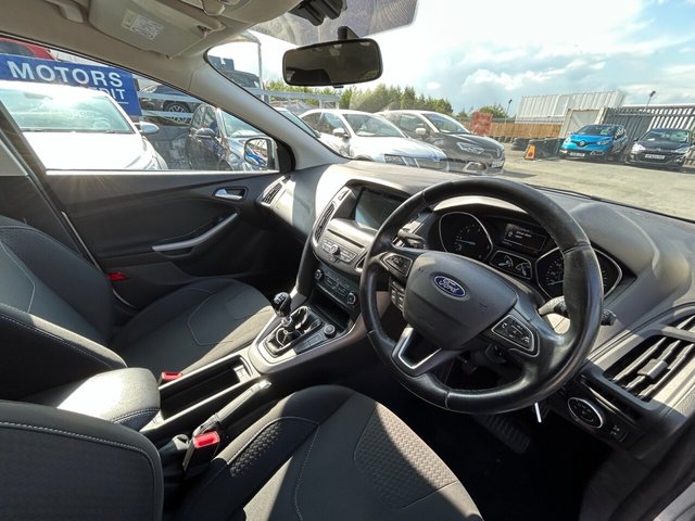 2017 FORD FOCUS - Photo 9