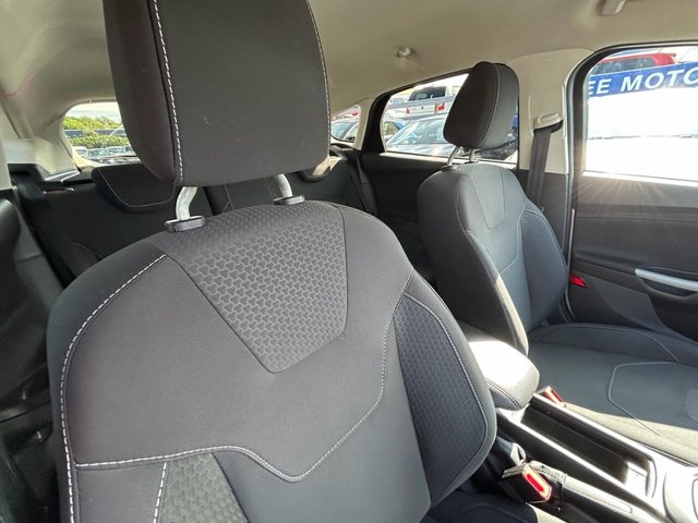 2017 FORD FOCUS - Photo 7