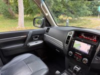USED 2015 15 MITSUBISHI SHOGUN 3.2 DI-DC SG3 SUV 5dr Diesel Auto 4WD Euro 5 LWB (197 ps) 