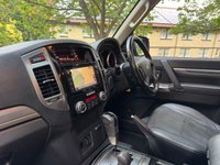 USED 2015 15 MITSUBISHI SHOGUN 3.2 DI-DC SG3 SUV 5dr Diesel Auto 4WD Euro 5 LWB (197 ps) 