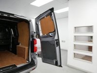 USED 2022 72 VAUXHALL VIVARO 3100 2.0 TURBO D 145 BHP SWB ELITE EDITION 6DR ( SAT NAV ) 1 OWNER | SAT NAV | 3100 WEIGHT | ELITE !