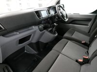 USED 2022 72 VAUXHALL VIVARO 3100 2.0 TURBO D 145 BHP SWB ELITE EDITION 6DR ( SAT NAV ) 1 OWNER | SAT NAV | 3100 WEIGHT | ELITE !