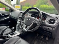 USED 2016 66 VOLVO V40 2.0 D2 Inscription Hatchback 5dr Diesel Manual Euro 6 (s/s) (120 ps) 