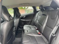 USED 2016 66 VOLVO V40 2.0 D2 Inscription Hatchback 5dr Diesel Manual Euro 6 (s/s) (120 ps) 