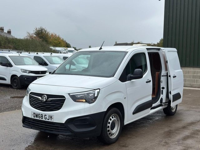 2019 VAUXHALL COMBO - Photo 6