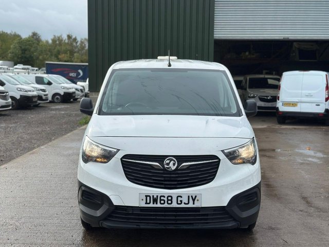 2019 VAUXHALL COMBO - Photo 4