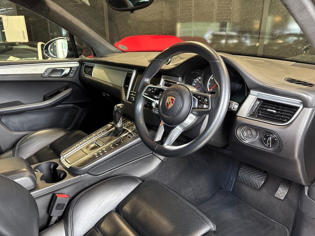 USED 2014 K PORSCHE MACAN 3.6T V6 Turbo SUV 5dr Petrol PDK 4WD Euro 6 (s/s) (400 ps) PANORAMIC ROOF|APPLE CARPLAY