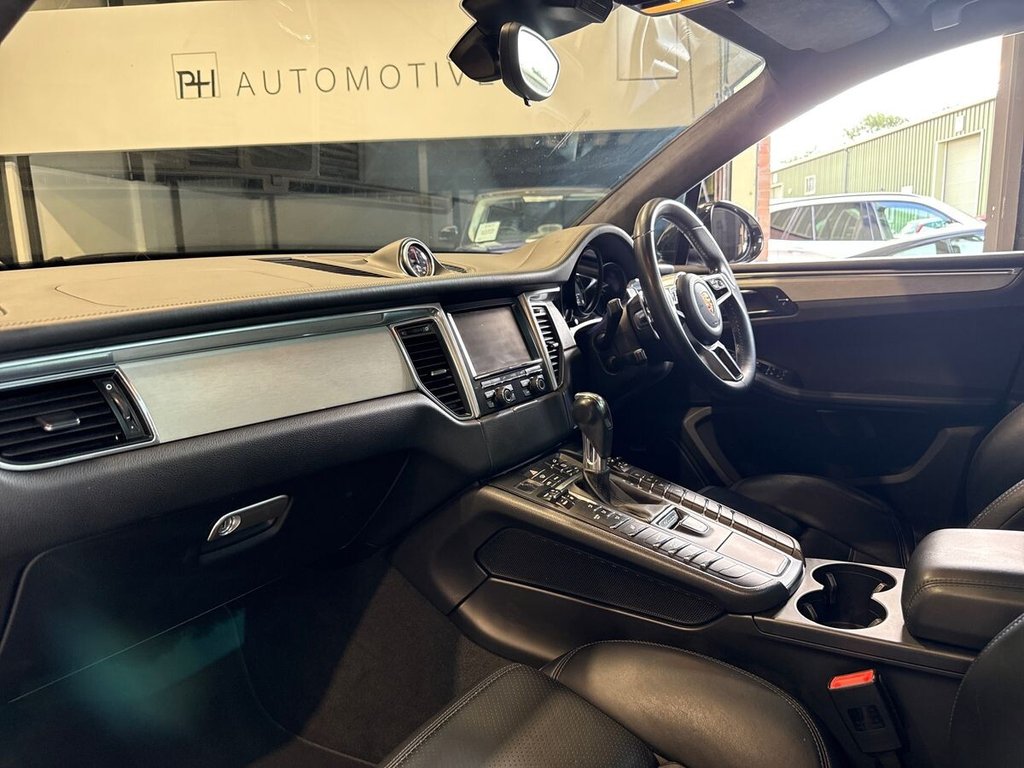 USED 2014 K PORSCHE MACAN 3.6T V6 Turbo SUV 5dr Petrol PDK 4WD Euro 6 (s/s) (400 ps) PANORAMIC ROOF|APPLE CARPLAY