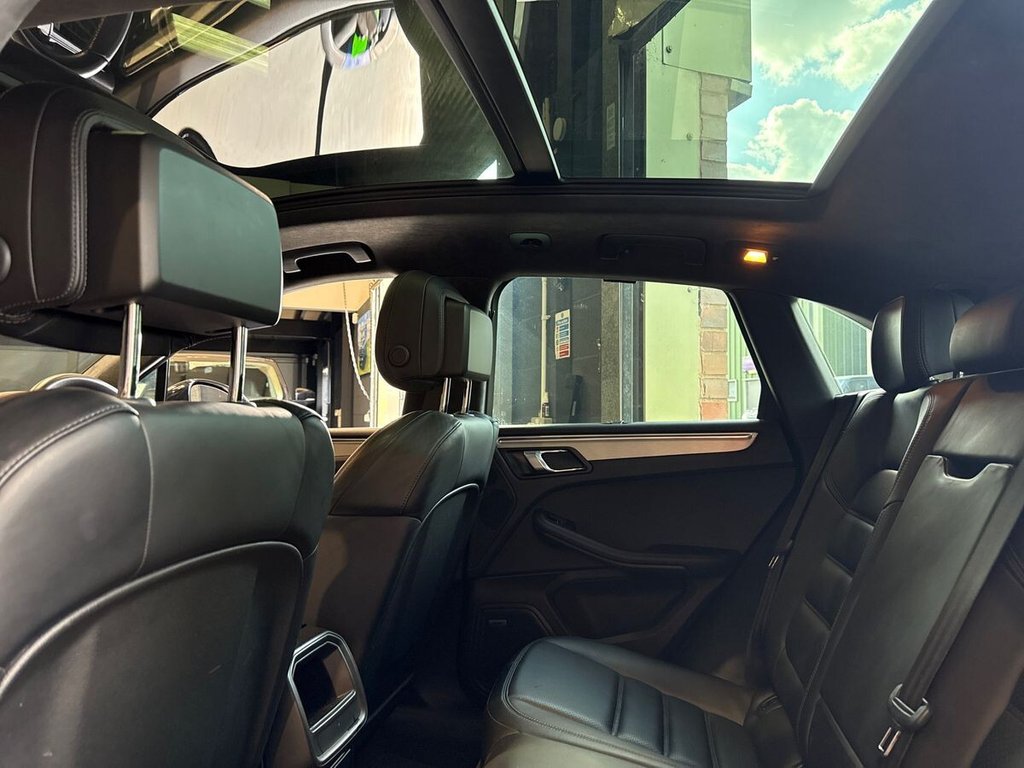 USED 2014 K PORSCHE MACAN 3.6T V6 Turbo SUV 5dr Petrol PDK 4WD Euro 6 (s/s) (400 ps) PANORAMIC ROOF|APPLE CARPLAY