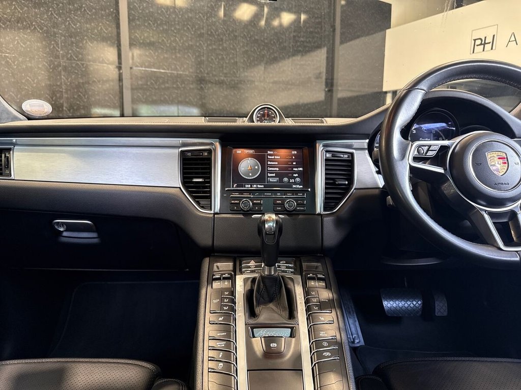 USED 2014 K PORSCHE MACAN 3.6T V6 Turbo SUV 5dr Petrol PDK 4WD Euro 6 (s/s) (400 ps) PANORAMIC ROOF|APPLE CARPLAY