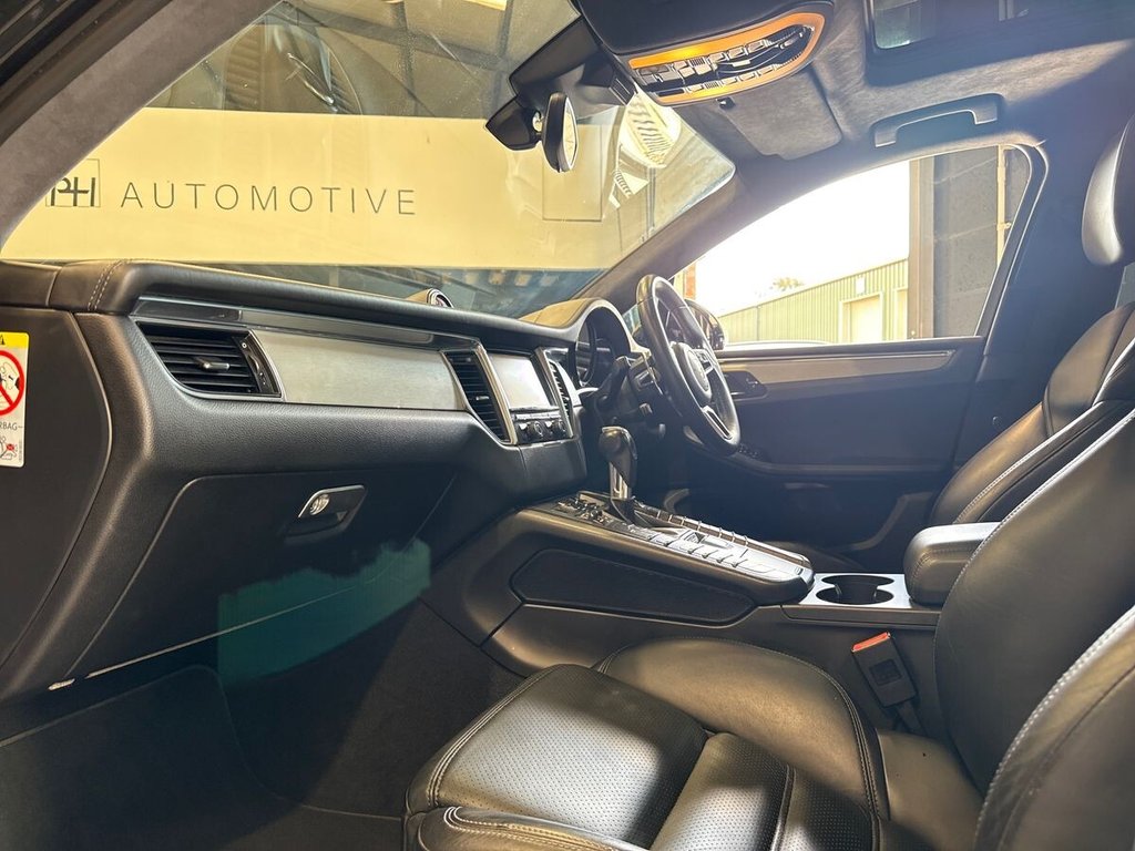 USED 2014 K PORSCHE MACAN 3.6T V6 Turbo SUV 5dr Petrol PDK 4WD Euro 6 (s/s) (400 ps) PANORAMIC ROOF|APPLE CARPLAY