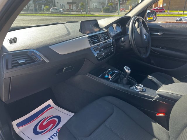 2017 BMW 1 SERIES - Photo 8