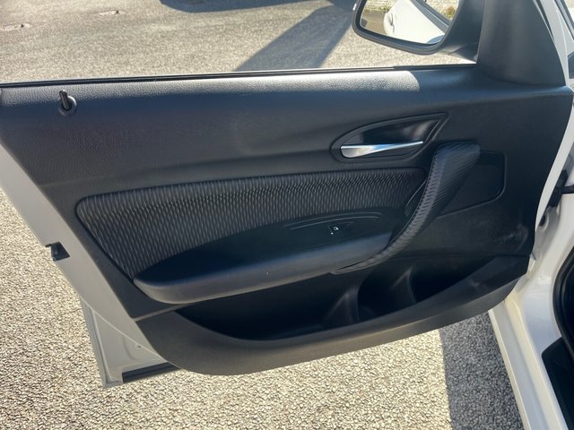 2017 BMW 1 SERIES - Photo 10