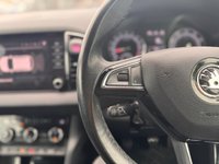 USED 2020 20 SKODA KAROQ 1.6 TDI SE Technology SUV 5dr Diesel Manual Euro 6 (s/s) (115 ps) THIS CAR COMES WITH 6 MONTHS WARRANTY , BREAKDOWN COVER & RECOVERY++  GREAT EXAMPLE OF AUTOMATIC SUV APPLE CAR PLAY/ ANDRIOD AUTO + NAVIGATION SYSTEM + BLUETOOTH + DAB RADIO + USB CONNECTION + AUX CONNECTION + FRONT AND REAR PARKING SENSORS + CRUISE CONTROL + CLIMATE CONTROL + PRIVACY GLASS + 17 INCH ALLOY WHEELS + SOUND SYSTEM + AUTO START STOP + ELECTRIC PARKING BRAKE + HILL HOLD ASSIST + TRACTION CONTROL + DAY TIME RUNNING LIGHTS + ICE ROAD WARNINGS + LANE ASSIST +