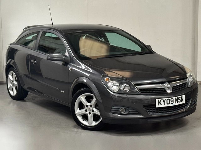 2009 Vauxhall Astra 1.8i 16v SRi Sport Hatch 3dr Petrol Manual (175 g/km, 138 bhp)