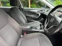 USED 2015 15 VAUXHALL INSIGNIA 2.0 CDTi Design Nav Hatchback 5dr Diesel Manual Euro 5 (130 ps) CRUISE CONTROL, BLUETOOTH, ALLOYS