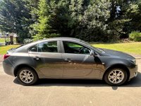 USED 2015 15 VAUXHALL INSIGNIA 2.0 CDTi Design Nav Hatchback 5dr Diesel Manual Euro 5 (130 ps) CRUISE CONTROL, BLUETOOTH, ALLOYS