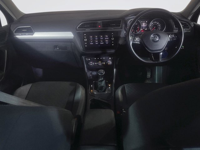 2018 Volkswagen Tiguan 2L SE Navigation 5dr - Photo 3