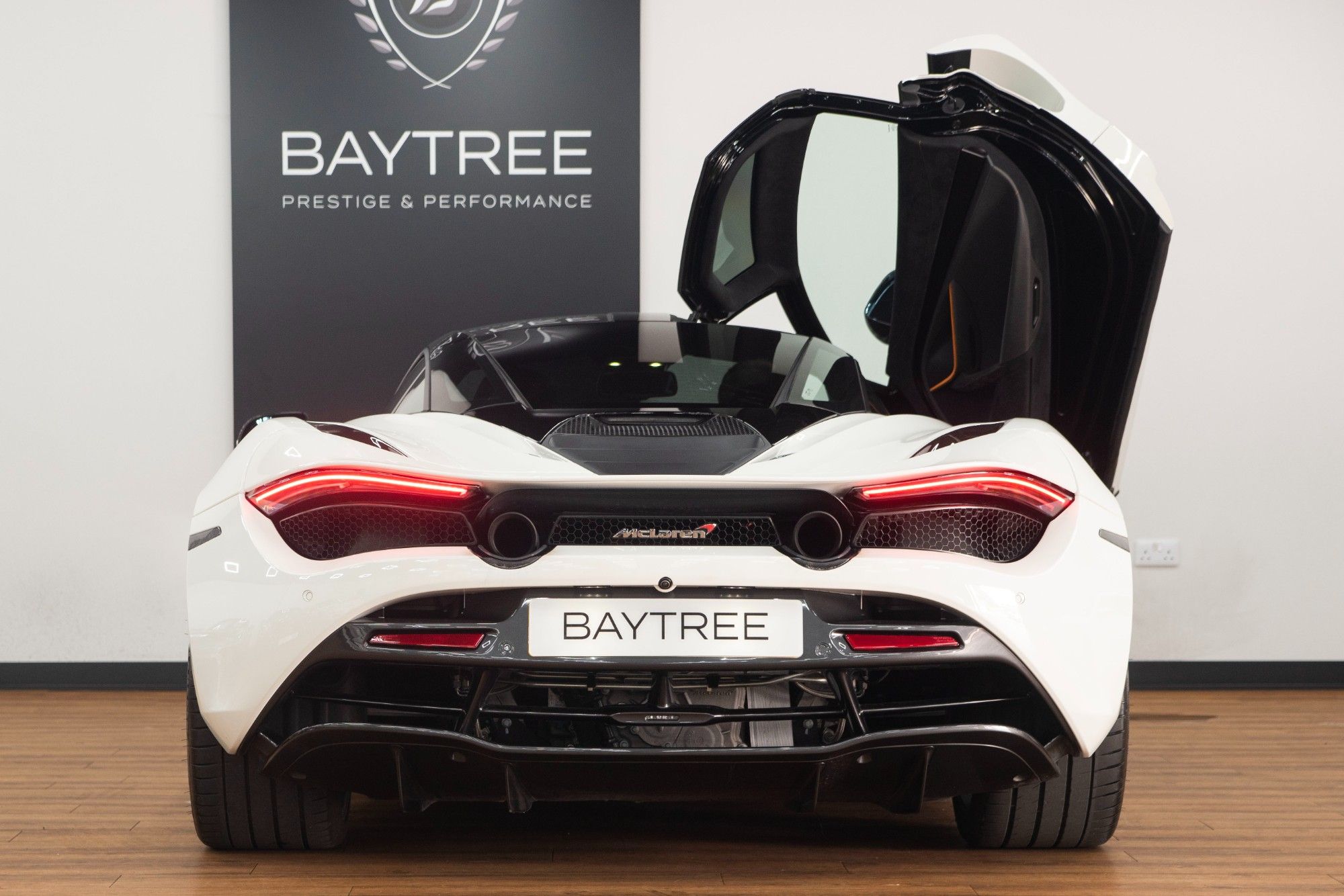 USED 2018 67 MCLAREN 720S 4.0T V8 Coupe  