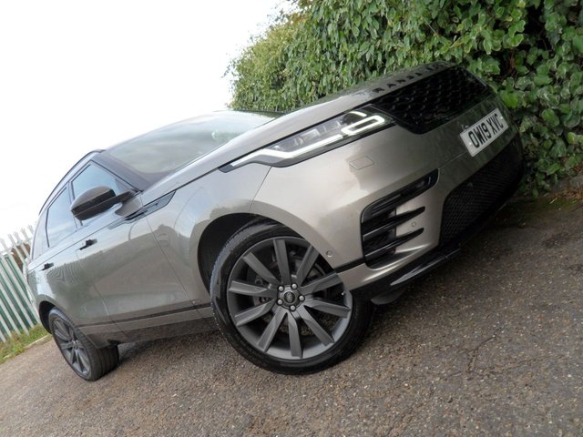 View our LAND ROVER RANGE ROVER VELAR