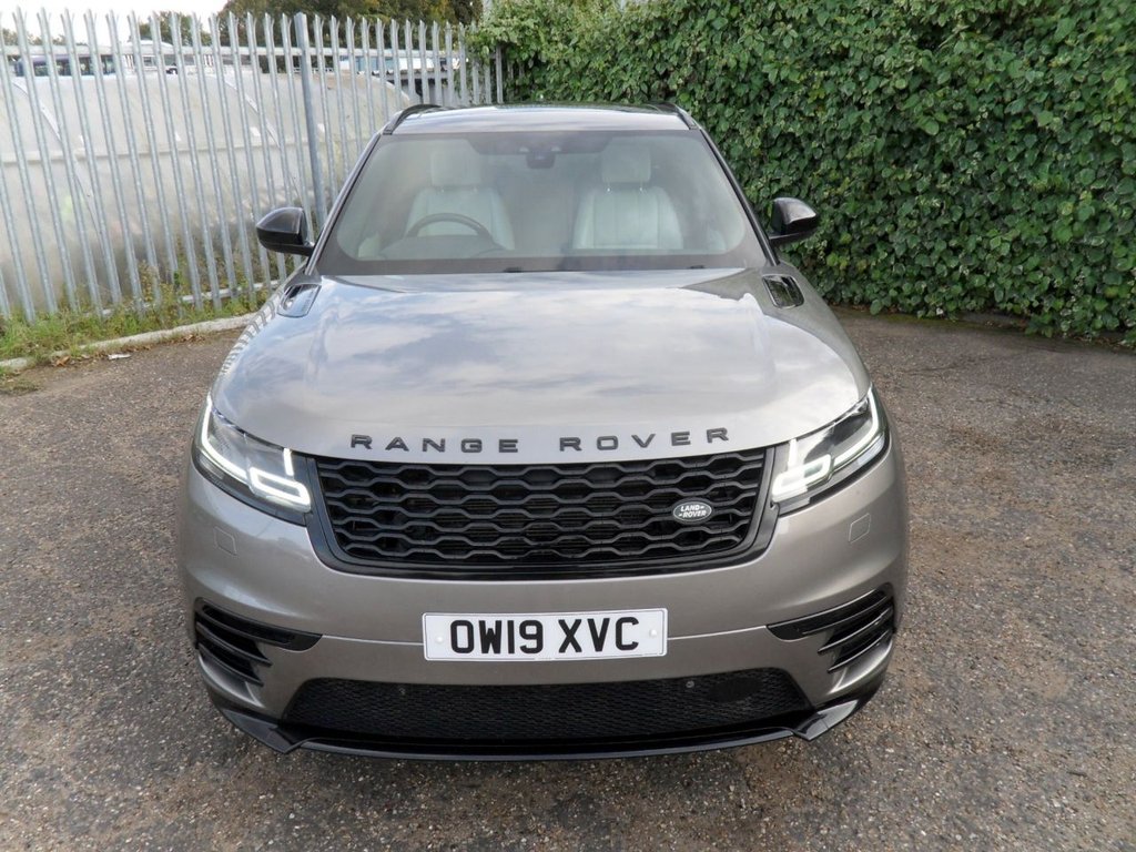 USED 2019 19 LAND ROVER RANGE ROVER VELAR 2.0 D240 R-Dynamic HSE SUV 5dr Diesel Auto 4WD Euro 6 (s/s) (240 ps) SiliconSilver PanRoof MeridianHifi