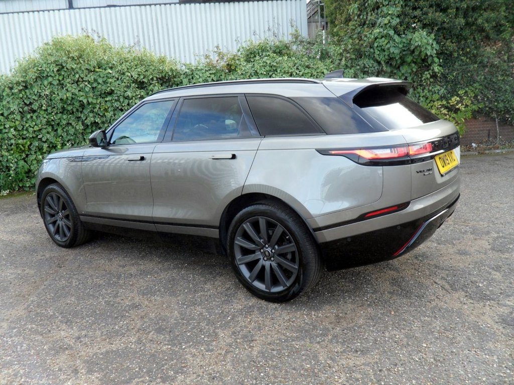 USED 2019 19 LAND ROVER RANGE ROVER VELAR 2.0 D240 R-Dynamic HSE SUV 5dr Diesel Auto 4WD Euro 6 (s/s) (240 ps) SiliconSilver PanRoof MeridianHifi