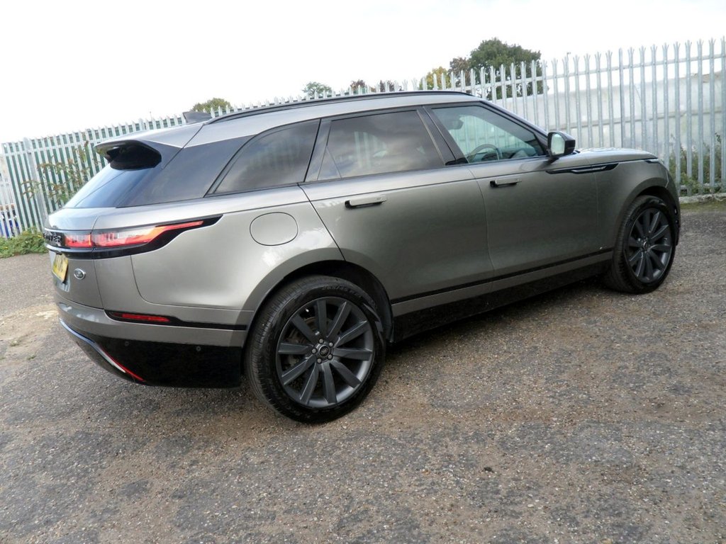 USED 2019 19 LAND ROVER RANGE ROVER VELAR 2.0 D240 R-Dynamic HSE SUV 5dr Diesel Auto 4WD Euro 6 (s/s) (240 ps) SiliconSilver PanRoof MeridianHifi