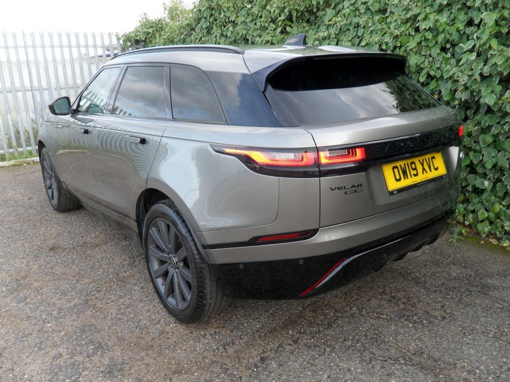 USED 2019 19 LAND ROVER RANGE ROVER VELAR 2.0 D240 R-Dynamic HSE SUV 5dr Diesel Auto 4WD Euro 6 (s/s) (240 ps) SiliconSilver PanRoof MeridianHifi