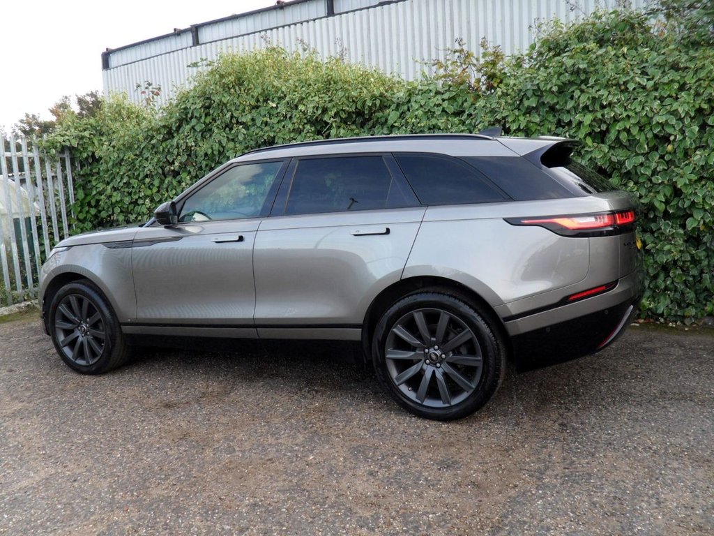 USED 2019 19 LAND ROVER RANGE ROVER VELAR 2.0 D240 R-Dynamic HSE SUV 5dr Diesel Auto 4WD Euro 6 (s/s) (240 ps) SiliconSilver PanRoof MeridianHifi