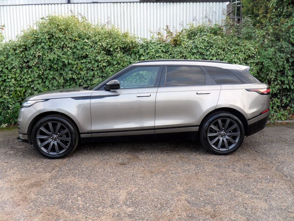 USED 2019 19 LAND ROVER RANGE ROVER VELAR 2.0 D240 R-Dynamic HSE SUV 5dr Diesel Auto 4WD Euro 6 (s/s) (240 ps) SiliconSilver PanRoof MeridianHifi