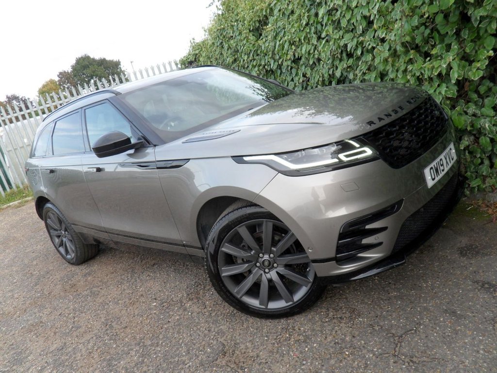 USED 2019 19 LAND ROVER RANGE ROVER VELAR 2.0 D240 R-Dynamic HSE SUV 5dr Diesel Auto 4WD Euro 6 (s/s) (240 ps) SiliconSilver PanRoof MeridianHifi