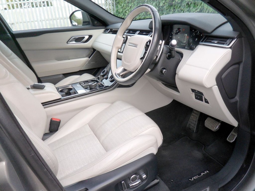 USED 2019 19 LAND ROVER RANGE ROVER VELAR 2.0 D240 R-Dynamic HSE SUV 5dr Diesel Auto 4WD Euro 6 (s/s) (240 ps) SiliconSilver PanRoof MeridianHifi