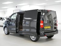 USED 2024 24 VAUXHALL VIVARO 2900 1.5 D 100 BHP SWB PRO EDITION 6DR ( SAT NAV ) SAT NAV | AIR CON | 6 DOORS | CAMERA