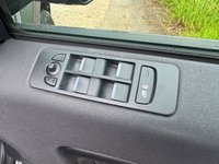 USED 2018 18 LAND ROVER DISCOVERY SPORT 2.0 eD4 Pure SUV 5dr Diesel Manual Euro 6 (s/s) (5 Seat) (150 ps) LAND ROVER ENHANCED SOUND SYSTEM + FINISHED IN CORRIS GREY + REAR PARKING SENSORS + DAB RADIO + LANE DEPARTURE WARNING + DAB RADIO + CRUISE CONTROL + EBONY WINDSOR LEATHER STEERING WHEEL + ELECTRIC PACK + BLUETOOTH WITH USB CHARGING + PRIVACY GLASS + 18' 5 SPOKE STYLE ALLOY WHEELS