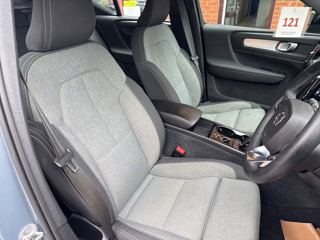 2022 Volvo Xc40 1.5L Plus 5dr - Photo 6