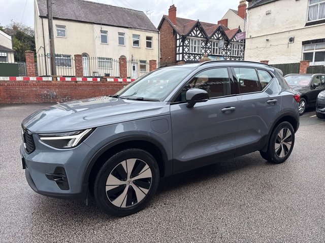 2022 Volvo Xc40 1.5L Plus 5dr - Photo 2