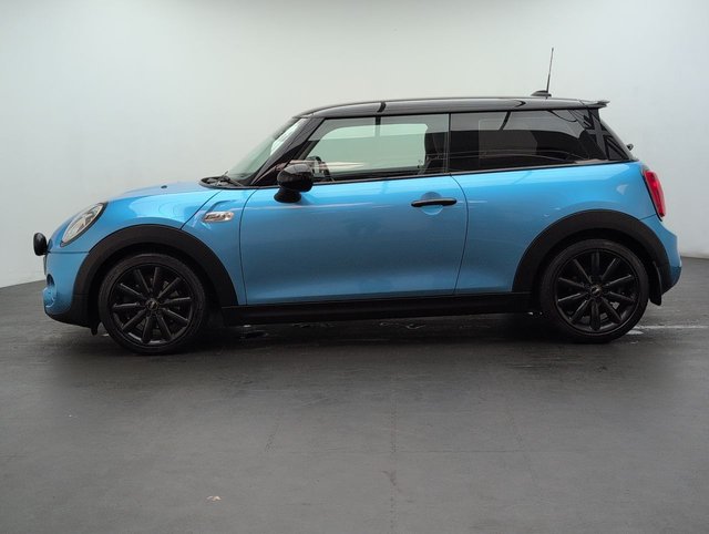 USED 2016 Y MINI Hatch 2.0 Cooper S Hatchback 3dr Petrol Manual Euro 6 (s/S) (192 Ps) Chili Pack+bluetooth