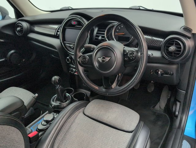 USED 2016 Y MINI Hatch 2.0 Cooper S Hatchback 3dr Petrol Manual Euro 6 (s/S) (192 Ps) Chili Pack+bluetooth