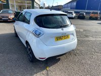 USED 2017 67 RENAULT ZOE R90 41kWh Dynamique Nav Hatchback 5dr Electric Auto (i) (92 bhp) Electric Car