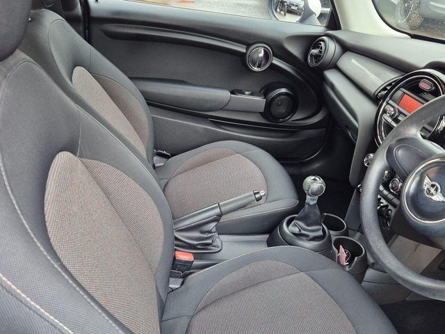 2014 MINI HATCH - Photo 11