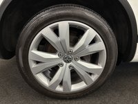 USED 2016 16 VOLKSWAGEN TOUAREG  3.0 TDI V6 BLUEMOTION TECH R LINE 4WD TIP AUTO DIESEL EURO 6  UK DELIVERY FLAT FEE &pound;175 (SUBJECT TO DEAL) *OVER 100 IMAGES ON OUR WEBSITE*BESPOKE FINANCE ARRANGED*PART EXCHANGE WELCOME*ALL VEHICLES HPI CLEAR