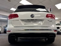 USED 2016 16 VOLKSWAGEN TOUAREG  3.0 TDI V6 BLUEMOTION TECH R LINE 4WD TIP AUTO DIESEL EURO 6  UK DELIVERY FLAT FEE &pound;175 (SUBJECT TO DEAL) *OVER 100 IMAGES ON OUR WEBSITE*BESPOKE FINANCE ARRANGED*PART EXCHANGE WELCOME*ALL VEHICLES HPI CLEAR