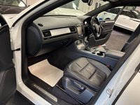 USED 2016 16 VOLKSWAGEN TOUAREG  3.0 TDI V6 BLUEMOTION TECH R LINE 4WD TIP AUTO DIESEL EURO 6  UK DELIVERY FLAT FEE &pound;175 (SUBJECT TO DEAL) *OVER 100 IMAGES ON OUR WEBSITE*BESPOKE FINANCE ARRANGED*PART EXCHANGE WELCOME*ALL VEHICLES HPI CLEAR