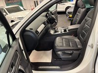 USED 2016 16 VOLKSWAGEN TOUAREG  3.0 TDI V6 BLUEMOTION TECH R LINE 4WD TIP AUTO DIESEL EURO 6  UK DELIVERY FLAT FEE &pound;175 (SUBJECT TO DEAL) *OVER 100 IMAGES ON OUR WEBSITE*BESPOKE FINANCE ARRANGED*PART EXCHANGE WELCOME*ALL VEHICLES HPI CLEAR