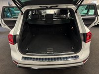 USED 2016 16 VOLKSWAGEN TOUAREG  3.0 TDI V6 BLUEMOTION TECH R LINE 4WD TIP AUTO DIESEL EURO 6  UK DELIVERY FLAT FEE &pound;175 (SUBJECT TO DEAL) *OVER 100 IMAGES ON OUR WEBSITE*BESPOKE FINANCE ARRANGED*PART EXCHANGE WELCOME*ALL VEHICLES HPI CLEAR